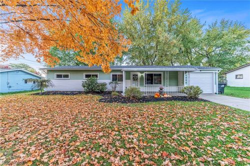 4090 Raymond Dr, Brunswick, OH, 44212-3936 | Card Image