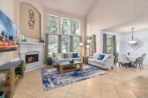 8810 Woodland Bnd, San Antonio, TX, 78255-2375 | Card Image