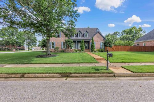 979 Welbeck Cv, Collierville, TN, 38017-7363 | Card Image