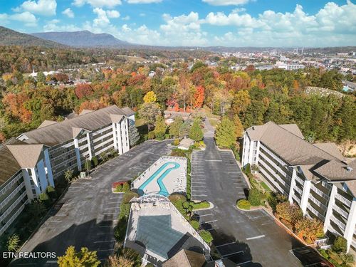 554-205 Ogle Dr, Pigeon Forge, TN, 37863-3847 | Card Image