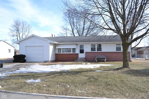 515 N Pine St, Monon, IN, 47959-8120 | Card Image