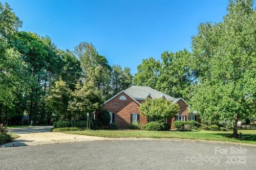 102 Woodstone Dr, Mount Holly, NC, 28120-2045 | Card Image
