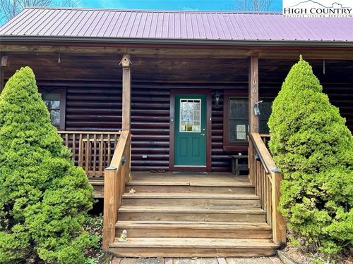 106 Vixen Den Dr, Zionville, NC, 28698-8913 | Card Image