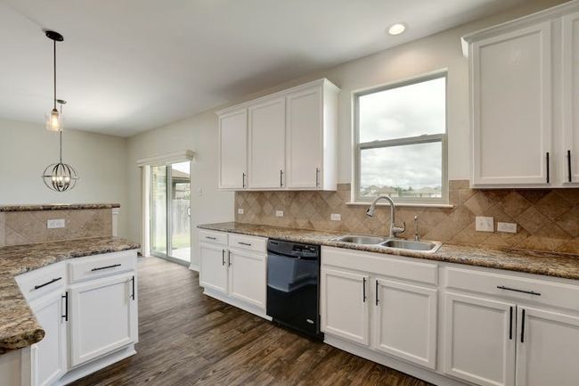 481 New Bridge Dr, House other with 3 bedrooms, 3 bathrooms and 2 parking in Kyle TX | Image 10