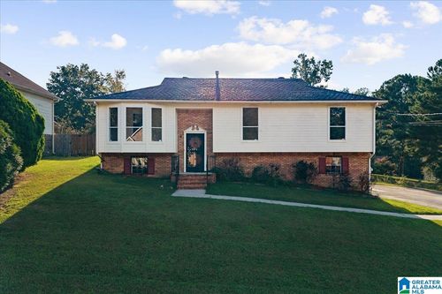 9577 Eastpointe Cir, Birmingham, AL, 35217-5201 | Card Image