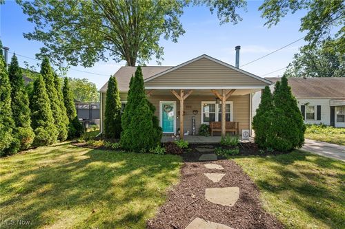 2873 Oakwood Dr, Cuyahoga Falls, OH, 44221-2163 | Card Image