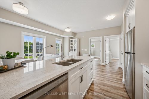 unit-5-25 Murray Crt, Milverton, ON, N0K1M0 | Card Image