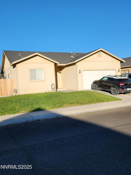 1241 Eider Cir, Fallon, NV, 89406-6134 | Card Image
