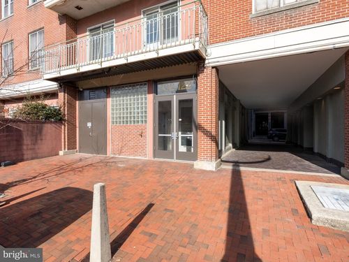 apt-301-102 Church St, PHILADELPHIA, PA, 19106-2245 | Card Image