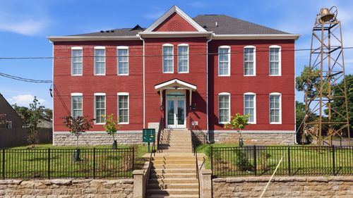 203-1600 10th Ave N, Nashville, TN, 37208-2352 | Card Image