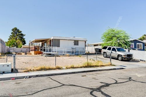 3309 E Bartlett Ave, North Las Vegas, NV, 89030-6639 | Card Image