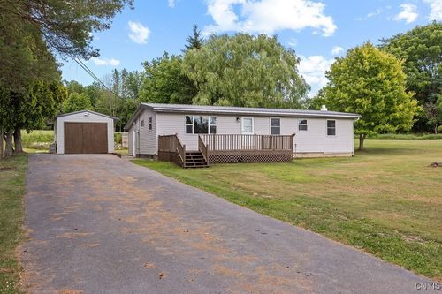 4076 Mill Rd, Skaneateles, NY, 13152-9319 | Card Image