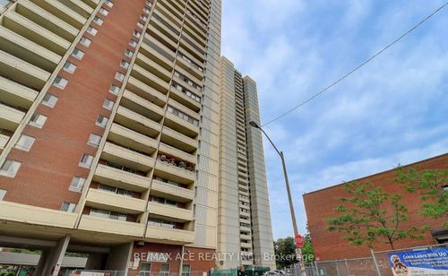 906-3 Massey Sq, East York, ON, M4C5L5 | Card Image