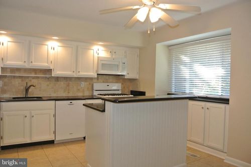 2209 Chapel Valley Ln, LUTHERVILLE TIMONIUM, MD, 21093-2935 | Card Image