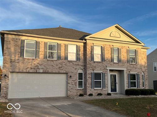 5714 Doe Way, Noblesville, IN, 46062-6563 | Card Image