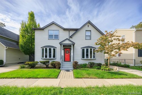 89 Muir Rd, Grosse Pointe Farms, MI, 48236-3616 | Card Image