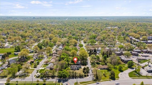 Birds eye view of property featuring a residential view and a forest view | Image 29
