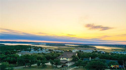 2350 Sunset Rdg, Canyon Lake, TX, 78133-3348 | Card Image