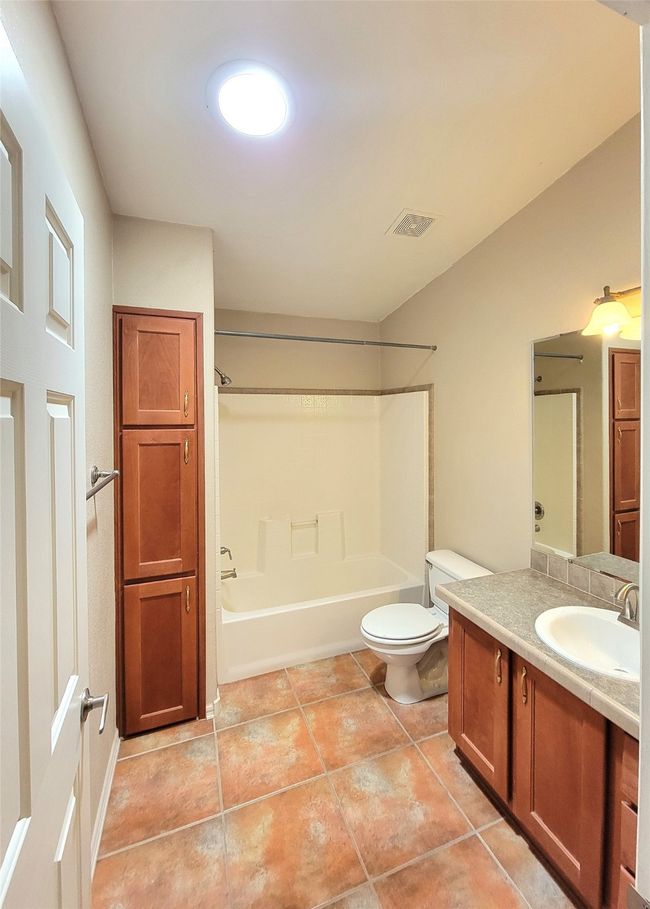 11 Walnut Cir, House other with 4 bedrooms, 3 bathrooms and 10 parking in Espanola NM | Image 12