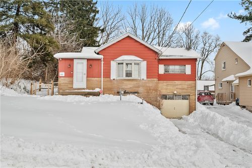 4801 Eliza St, West Mifflin, PA, 15122-2060 | Card Image