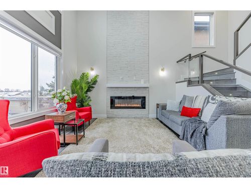 9007 181 Ave Nw, Edmonton, AB, T5Z0K1 | Card Image