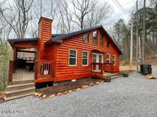 1304 N Oak Ct, Sevierville, TN, 37876-4952 | Card Image