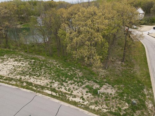 700 W Bay Ct, Crown Point, IN, 46307 | Card Image