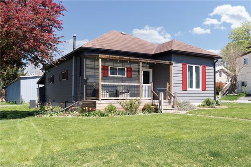 109 Carroll St, Ingersoll, ON, N5C1W1 | Card Image