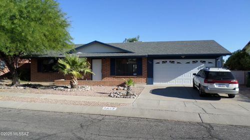 3319 W Treeline Dr, Tucson, AZ, 85741-2962 | Card Image