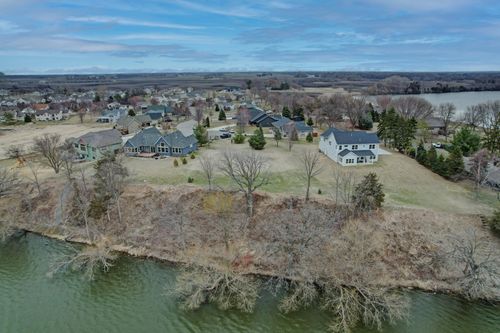 432 Lake Ct, Winsted, MN, 55395-6570 | Card Image