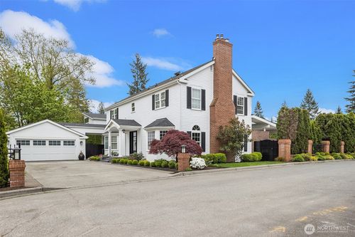 5230 Ne 75th Street, Seattle, WA, 98115 | Card Image