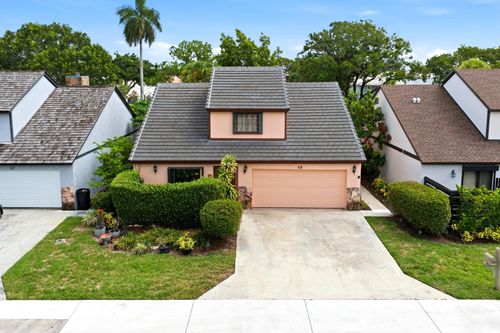 118 Beaumont Ln, Palm Beach Gardens, FL, 33410-2686 | Card Image