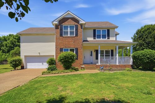 2204 Iroquois Pl, Thompsons Station, TN, 37179-5043 | Card Image