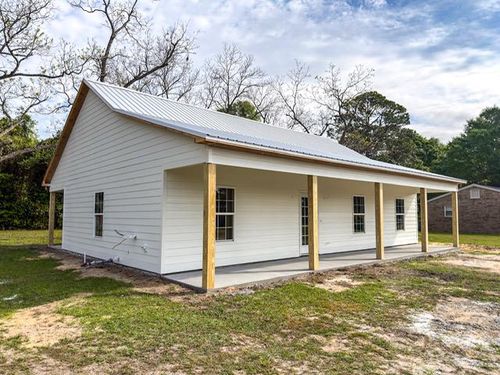 352 College St Sw, Pelham, GA, 31779-1813 | Card Image