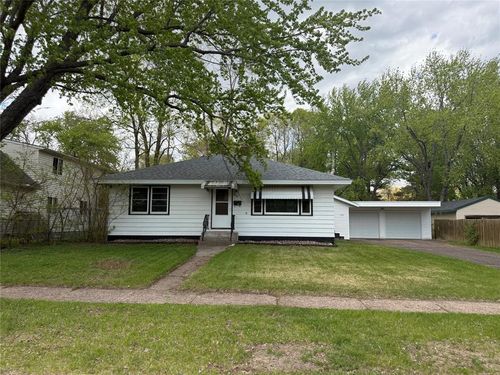 638 Selma St, Eau Claire, WI, 54703-1552 | Card Image