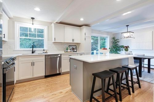 4 Bullard Cir, Medway, MA, 02053-2103 | Card Image