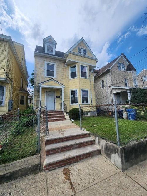 638 E 25th St, Paterson, NJ, 07504-1914 | Card Image