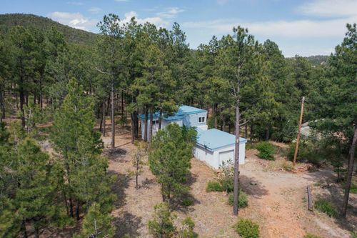 4 El Paraiso Dr, Montezuma, NM, 87731-0050 | Card Image