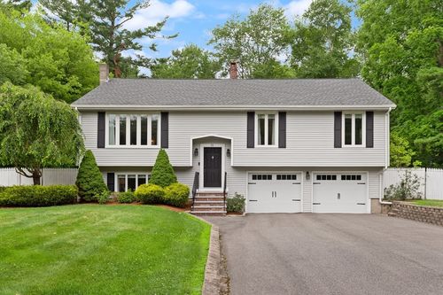 21 Kennedy Cir, South Easton, MA, 02375-1515 | Card Image