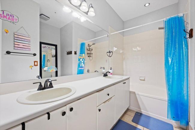 1005 Shoma Dr, Condo with 3 bedrooms, 2 bathrooms and null parking in Royal Palm Beach FL | Image 14