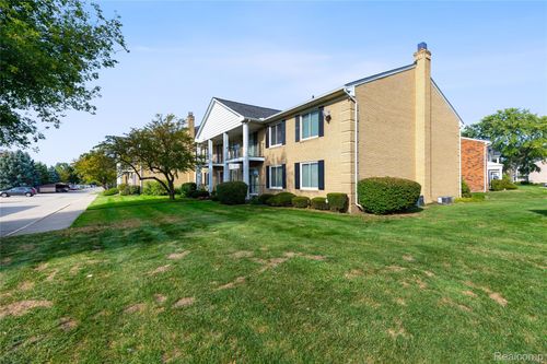 apt-13-37095 Nottingham Dr, Sterling Heights, MI, 48312-2366 | Card Image