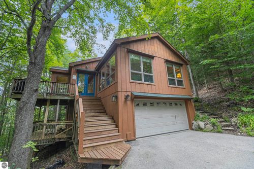 13005 S Partridge Run Dr, Traverse City, MI, 49684-8409 | Card Image