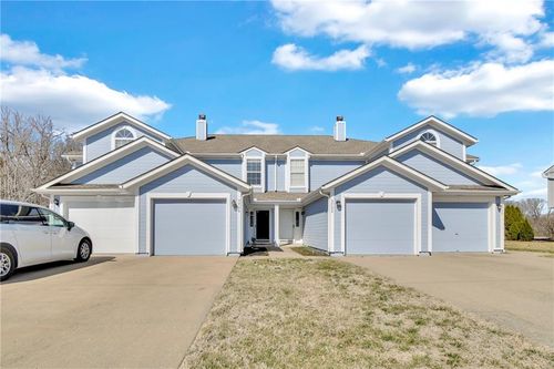 5724 Nw Plantation Lane, Lee's Summit, MO, 64064 | Card Image