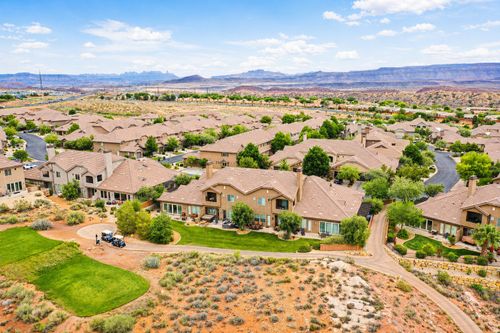 2009 N Coral Ridge Dr, Washington, UT, 84780-8891 | Card Image