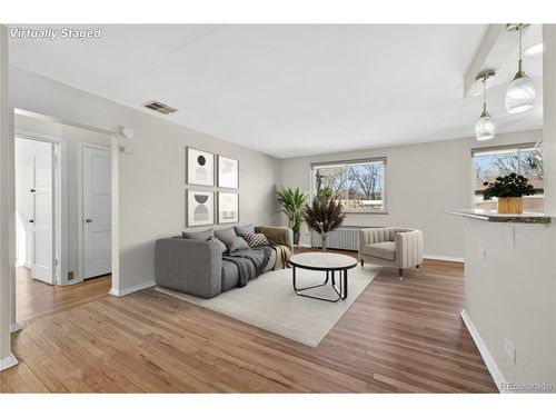 apt-304-525 Jackson St, Denver, CO, 80206-4561 | Card Image