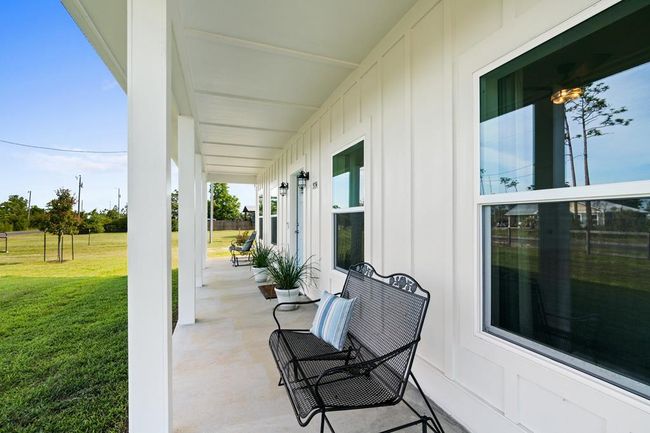574 N Canal Dr, House other with 2 bedrooms, 2 bathrooms and 4 parking in Port St. Joe FL | Image 5
