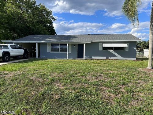 13 E Jasmine Rd, Lehigh Acres, FL, 33936-6315 | Card Image
