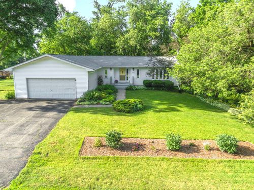 7605 Ash Dr, Wonder Lake, IL, 60097-9521 | Card Image