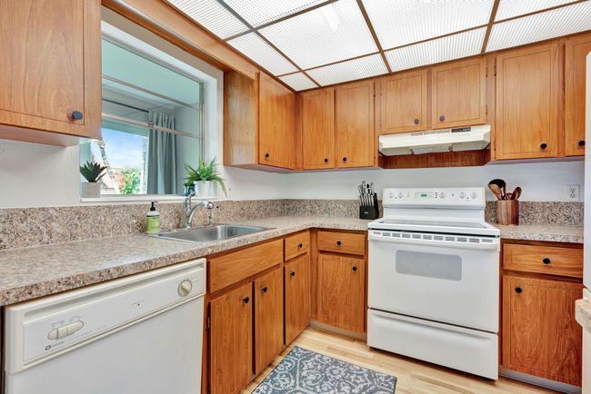 APT-10 - 3210 Meridian Way S, Condo with 2 bedrooms, 2 bathrooms and null parking in Palm Beach Gardens FL | Image 11