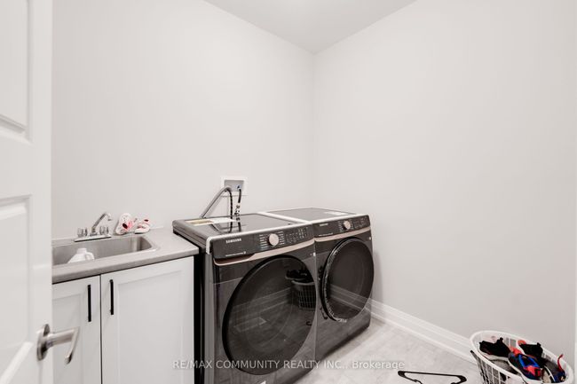 1476 Mockingbird Sq, House other with 4 bedrooms, 5 bathrooms and 2 parking in Pickering ON | Image 18